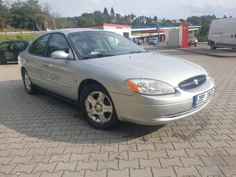 Ford Taurus 3.0 benzín V6 USA