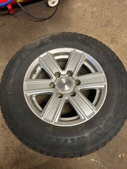 Pneu Toyota Hilux