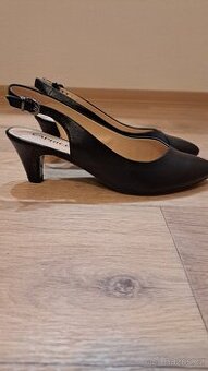 Dámské kožené lodičky vel. 38 zn. Caprice