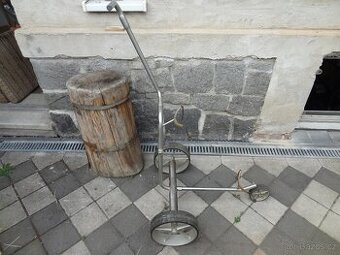 Skládací vozík. Nerez.