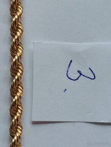 Zlatý řetízek na ruku z 18k zlata.