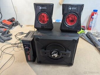 Stavebni material + naradi