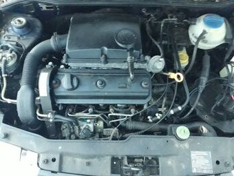 Polo 6N, 73190 km  kompletní vůz nebo motor s přísluš.