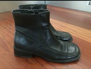 Damske kozene zimni zateplene boty Bata vel 39