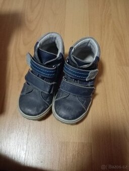 Chlapecké kotníkové boty zn. Essi