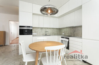 Pronájem luxusního bytu 3+1, 100m2, Opava, ul. Jurečkova