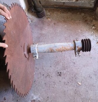 Prodám hřídel na cirkularku a štipačku