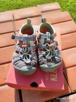 Keen sandálky 20 cm
