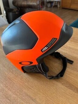 prilba OAKLEY MOD 5