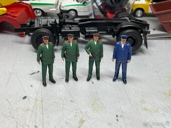 Ručně malované figurky 1:43