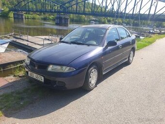 Mitsubishi Carisma 1.6 rok 1997