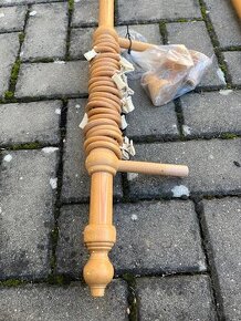 Dřevěné konzole