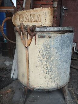 Stará pračka DANA - 1