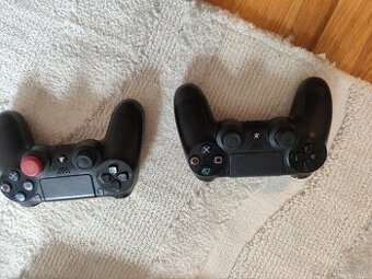 Ps4 2 ovladace + hra