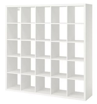 Polilcová knihovna z IKEA - KALLAX