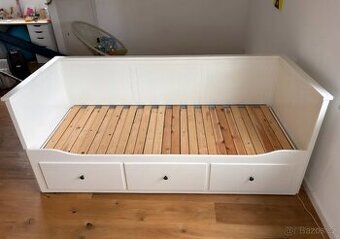 Hemnes postel
