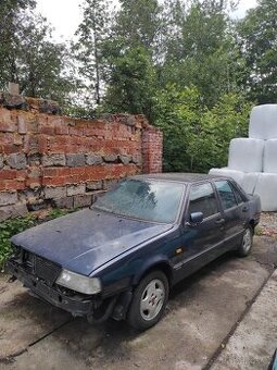 Lancia thema