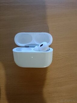 Airpods  pro 2.pouzdro+ slúchadlo R