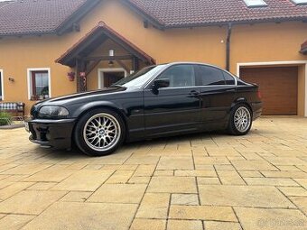 BMW 318i E46