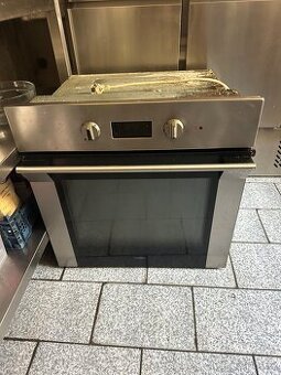 MORA elektrická trouba