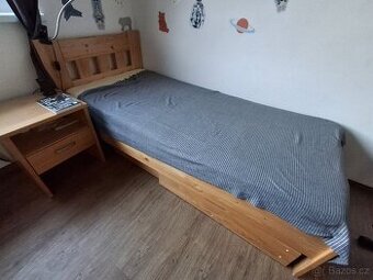 Jednolůžková postel z masivu + matrace