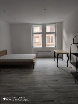 Hledám spolubydlení pro studenta či studentku