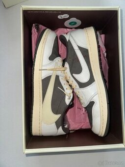 Travis scoot jordan 1