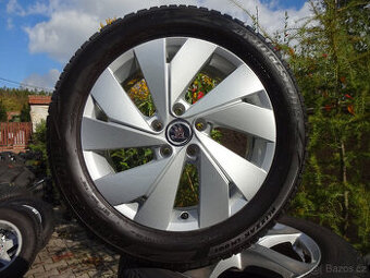 Škoda Octavia IV - zánovní zimní alu kola 17" 5x112 ET46