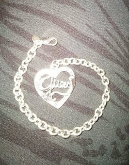 Nový náramek guess srdce srdíčko bižuterie 21 cm postribrene