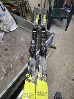 Lyže Rossignol 163cm