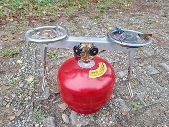 Turistický vařič na propan butan