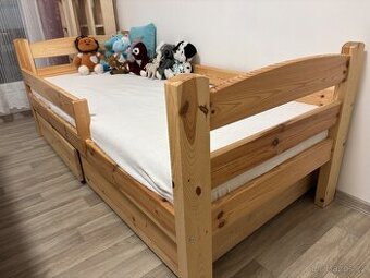 Dětská postel s úložným prostorem