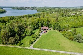 SLEVA - Venkovský dům s přlehlým stavebním pozemkem