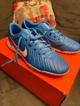 Kopačky Nike modré - nové Velikost 42,5