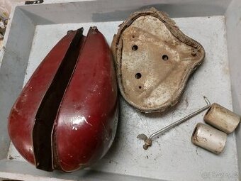 Čz 125C T čz 150c dily nadrz sedlo