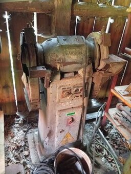 Dvoukotoučová bruska