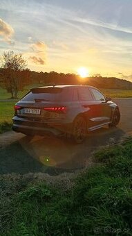 Audi RS3 8Y Karbon keramické brzdy