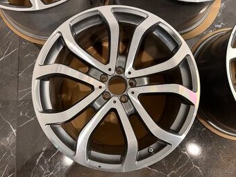 original Mercedes GLE Coupe r21 C292 A2924011500