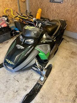 Ski doo mach z 1000
