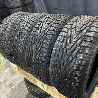 Zimní pneu 225/40 R18 92T Nokian 8mm