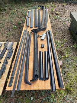 Golf Mk2 GTI GTD lišty, plasty, interiér a exteriér