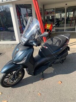 Piaggio beverly 400