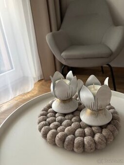 Set svícnů Tulips na čajové svíčky PartyLite
