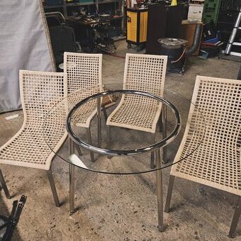 Jídelní set stůl a 4židle