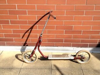 PRODÁM 2 DĚTSKÉ KOLOBĚŽKY