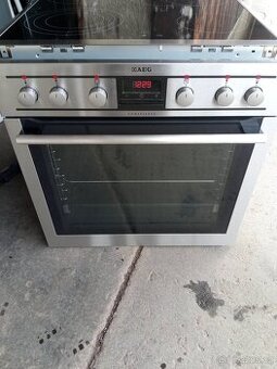 Sporák AEG vestavný SET ( trouba + deska ) - skoro nový