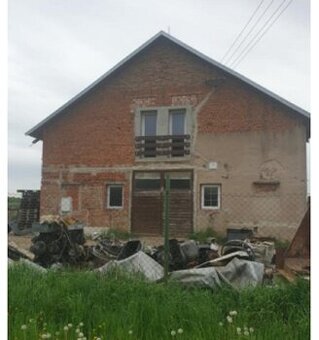 zemědělská stavba s pozemky v obci Přelouč, ID 8297e 1205