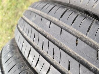 Kumho 185/65/15