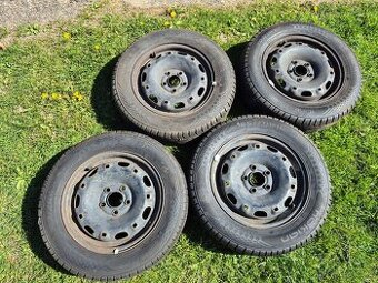 Letní pneu  Nokian 165/70 R14 81T na discích Fabia