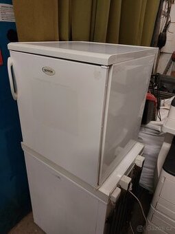 Malá lednička GORENJE HBS0921